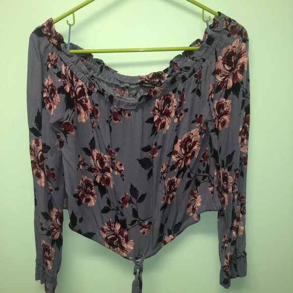 Top - Picture 1 of 1